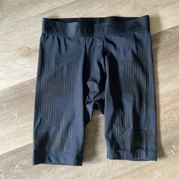 Adidas Men's Navy Techfit running Half Tights (M) - Picture 1 of 3